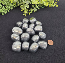 Load image into Gallery viewer, Hematite Tumbled Stone 20-25mm