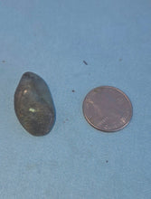 Load image into Gallery viewer, Labradorite Tumbled Crystal