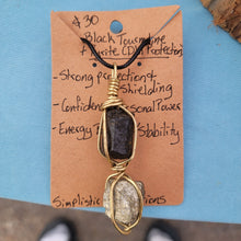 Load image into Gallery viewer, Wire Wrapped Crystal Necklace
