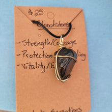 Load image into Gallery viewer, Wire Wrapped Crystal Necklace