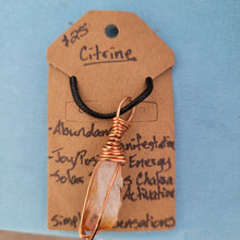 Load image into Gallery viewer, Wire Wrapped Crystal Necklace