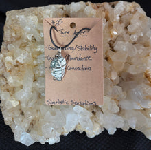 Load image into Gallery viewer, Wire Wrapped Crystal Necklace
