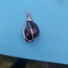 Load image into Gallery viewer, Wire Wrapped Crystal Necklace