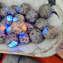 Load image into Gallery viewer, Yooperlite Tumbled Stone
