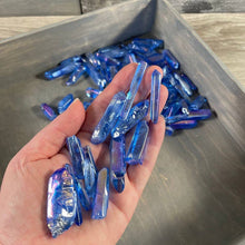 Load image into Gallery viewer, Titanium Aura Quartz Points – 1 lb Bulk Wholesale Lot | Rainbow Crystal Points
