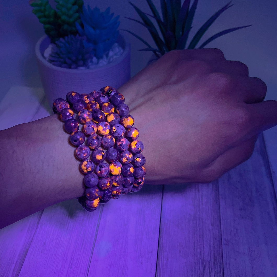 Yooperlite Stretchable Bracelet 8mm (UV Light-Fluorescence)