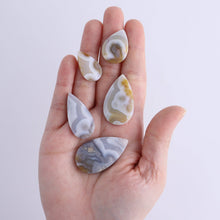 Load image into Gallery viewer, One Agate Teardrop Cab
